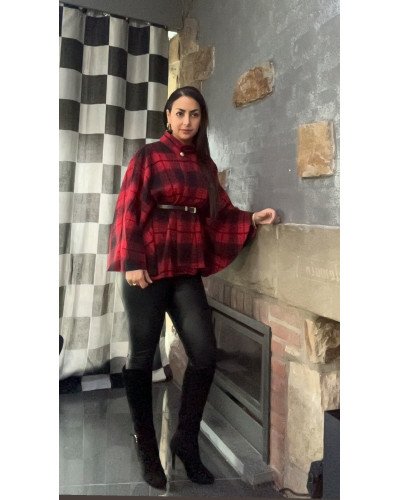 Trendy Checkered Cape – One Size – Black/Red & Black/White | Ilhamoon