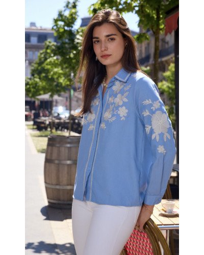 Chemisier à broderies florales