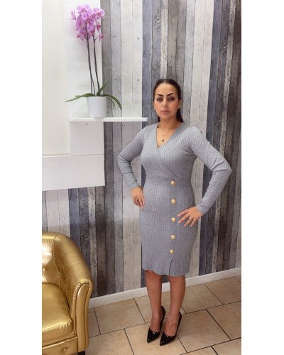 Robe côtelée à boutons décoratifs