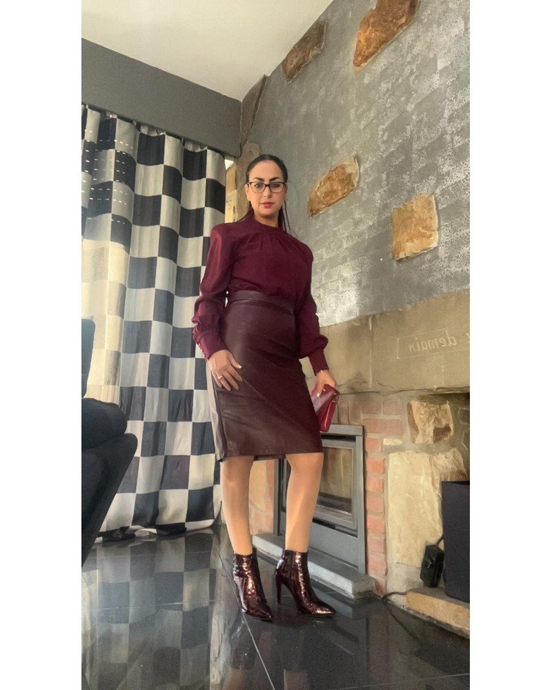 Faux Leather Skirt – Black & Burgundy – S/M/L | Ilhamoon