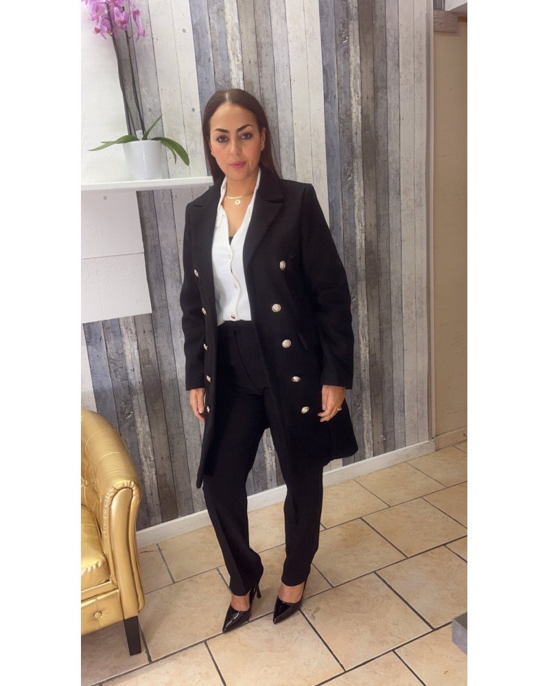 Manteau mi-long croisé à boutons dorés