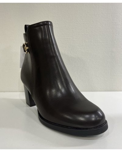 Bottines petit talon/ Marron