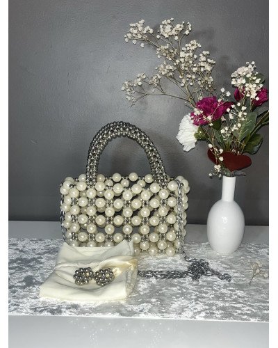 Sac à main en perles ivoire et argenté