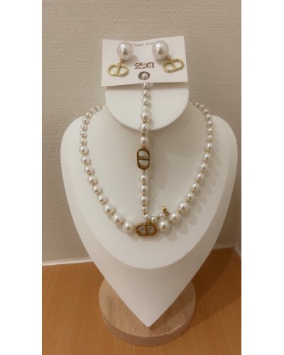 Collier en perles C&D